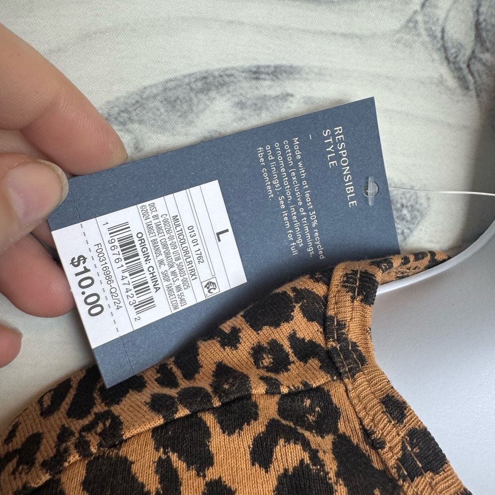 NWT Universal Thread Leopard Print Tee Size L new with tags - Picture 8 of 10